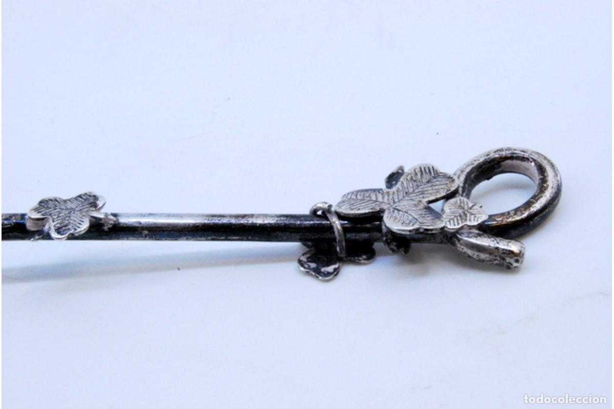 Antig&uuml;edades: Cuchara de plata - Tr&eacute;boles - Foto 3