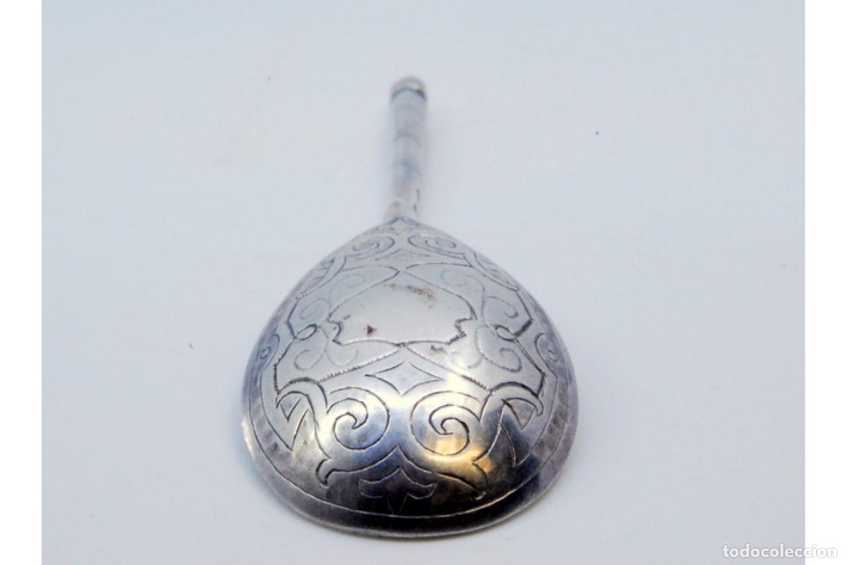 Antig&uuml;edades: cuchara de postre de plata - Foto 6