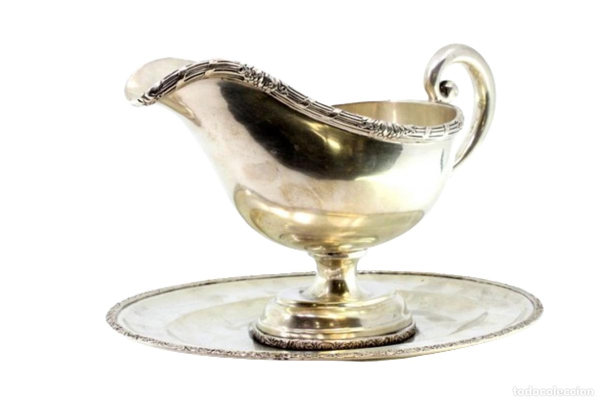Antiques: salsera de plata