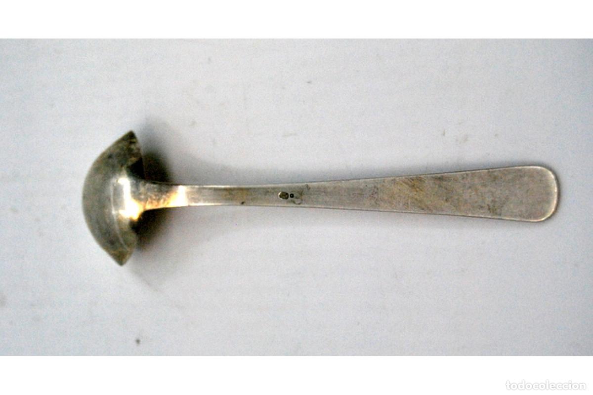 Antig&uuml;edades: cuchara de az&uacute;car de plata - Foto 3