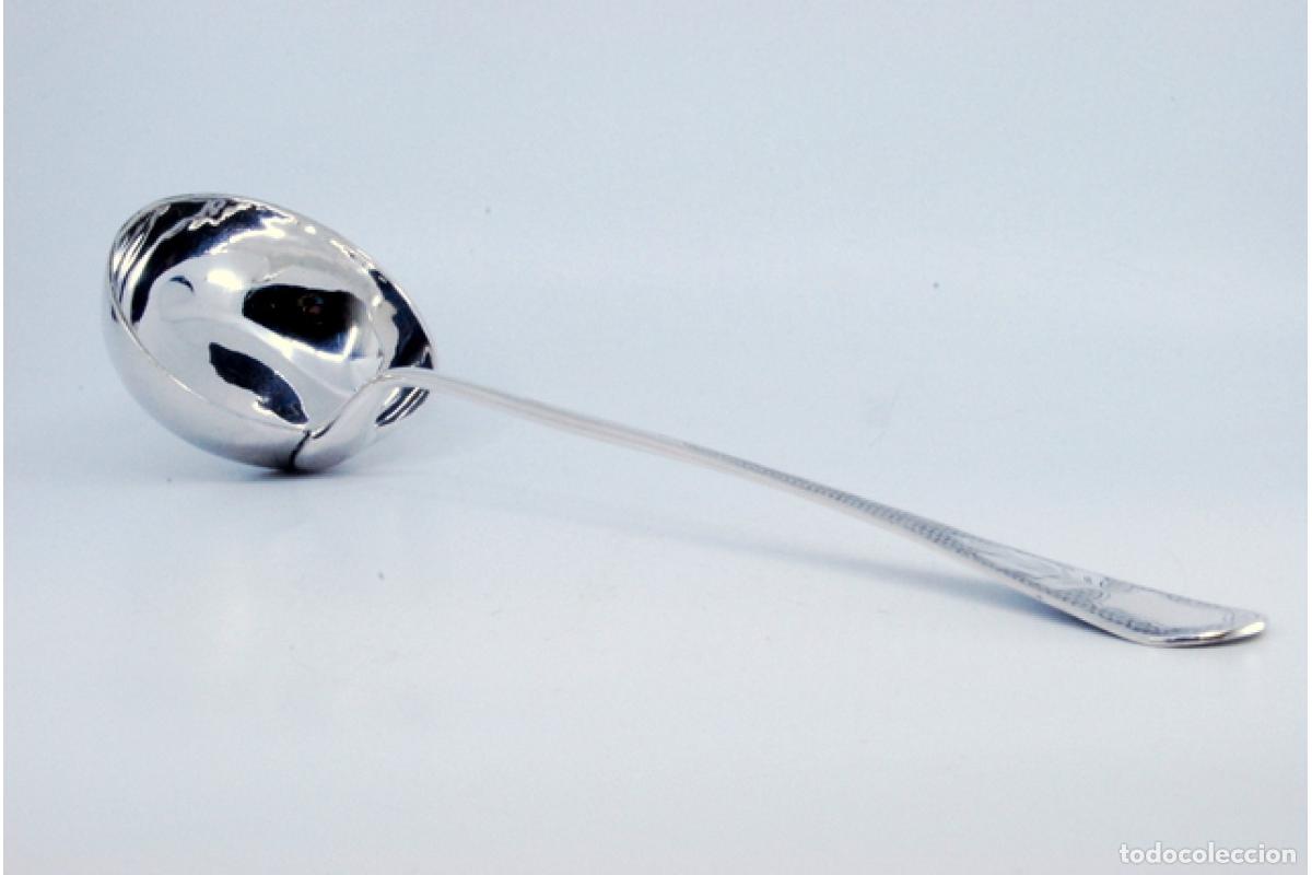 Antig&uuml;edades: Cuchar&oacute;n de sopa de plata - Foto 2