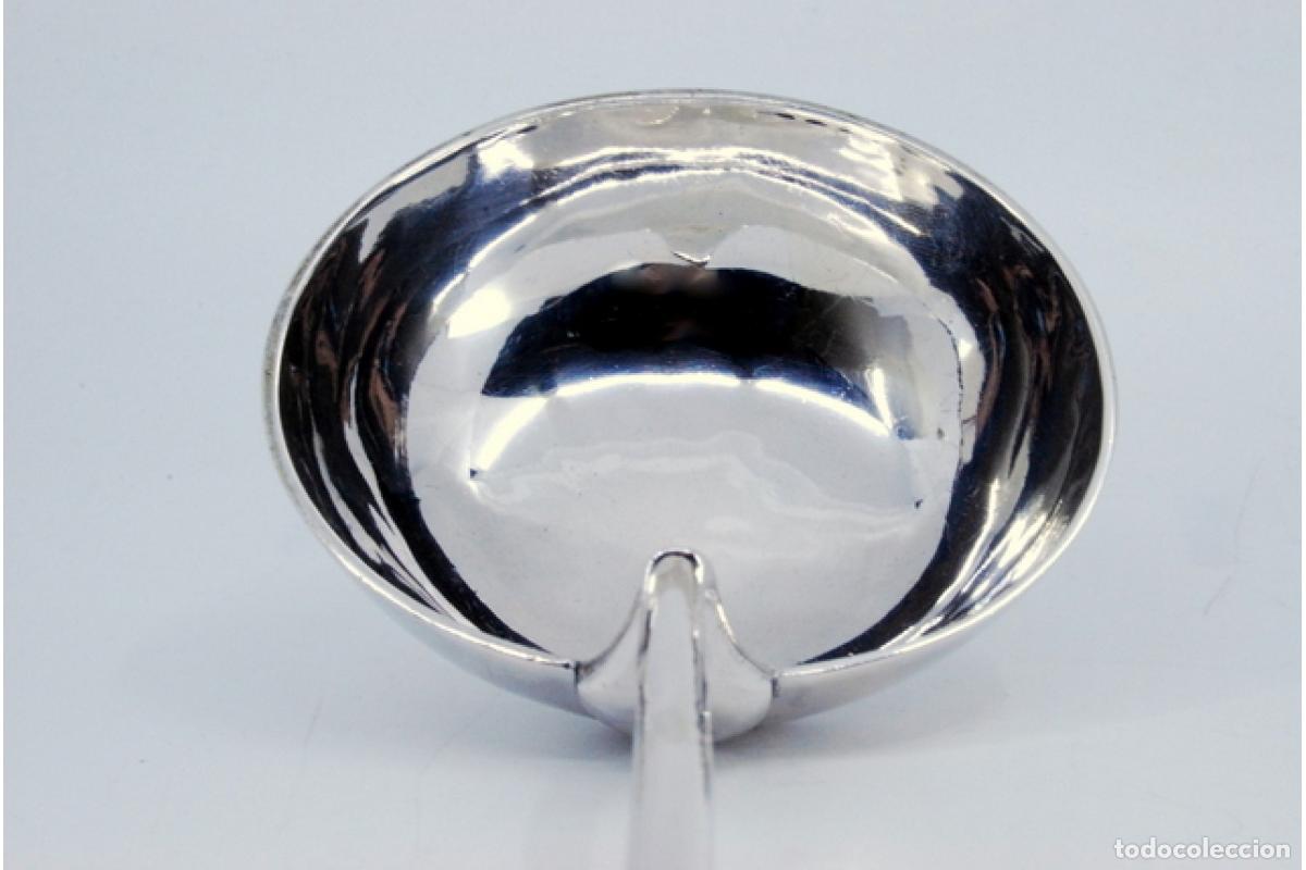 Antig&uuml;edades: Cuchar&oacute;n de sopa de plata - Foto 3