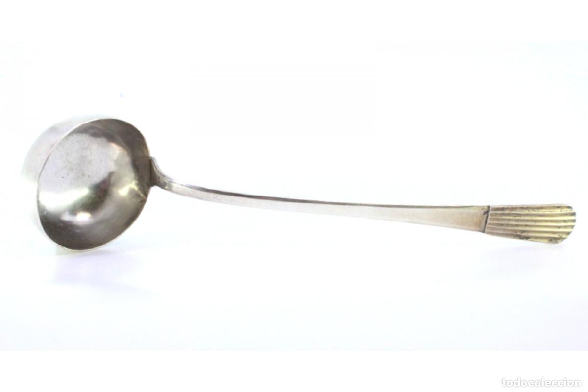 Antig&uuml;edades: Cuchar&oacute;n de sopa de plata - Foto 2