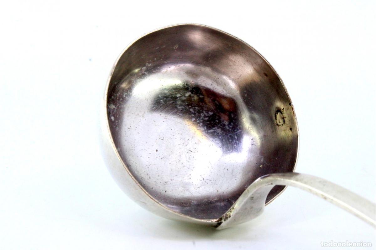 Antig&uuml;edades: Cuchar&oacute;n de sopa de plata - Foto 3
