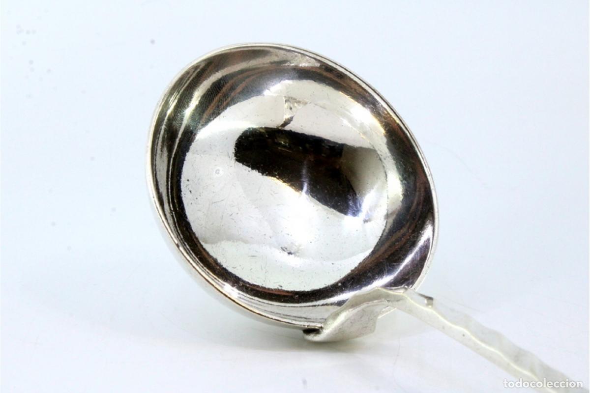 Antig&uuml;edades: Cuchar&oacute;n de sopa de plata - Foto 4