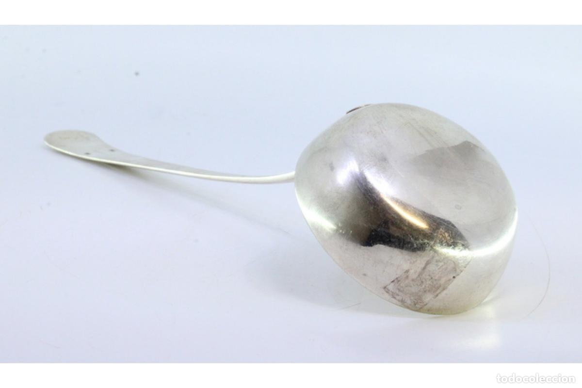 Antig&uuml;edades: Cuchar&oacute;n de sopa de plata - Foto 2