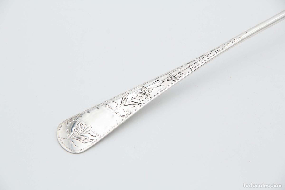 Antig&uuml;edades: Cuchar&oacute;n de sopa de plata - Foto 2