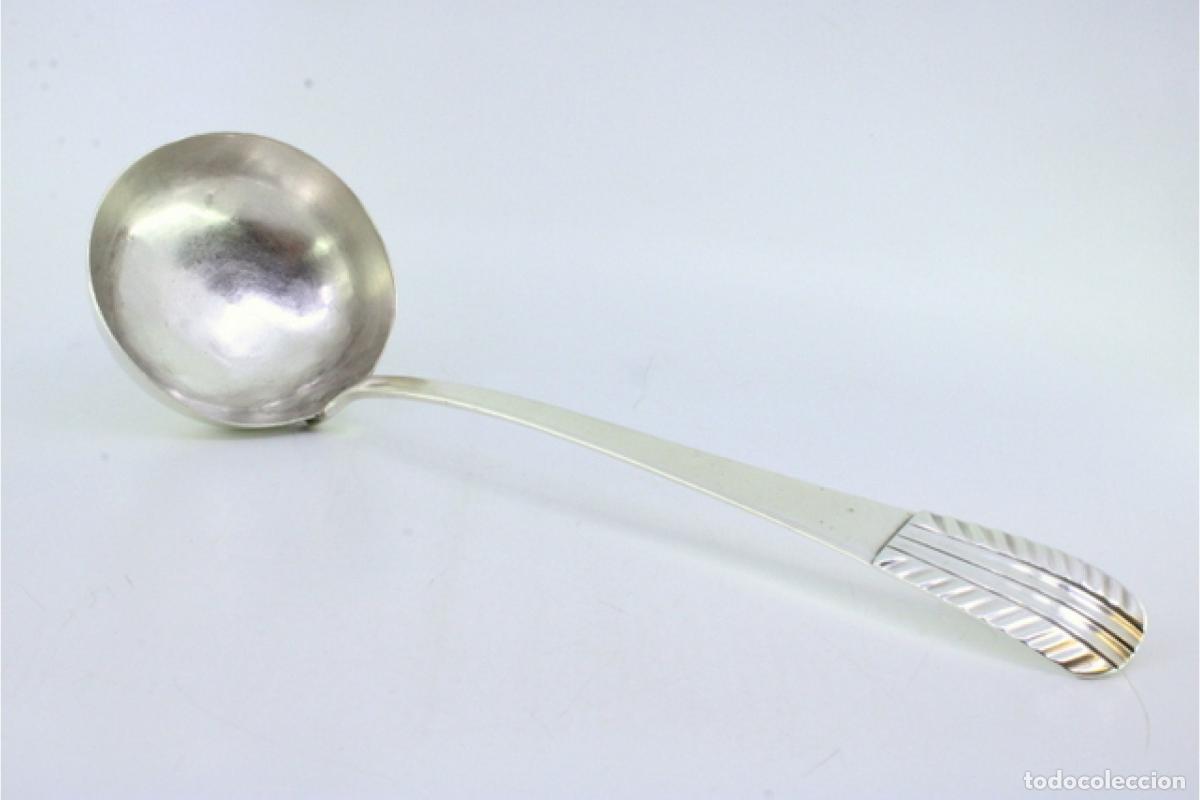 Antig&uuml;edades: Cuchar&oacute;n de sopa de plata - Foto 2