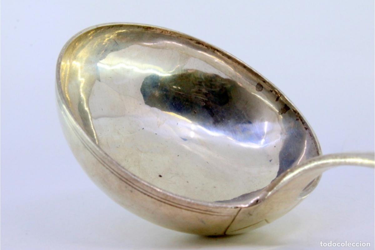 Antig&uuml;edades: Cuchar&oacute;n de sopa de plata - Foto 3