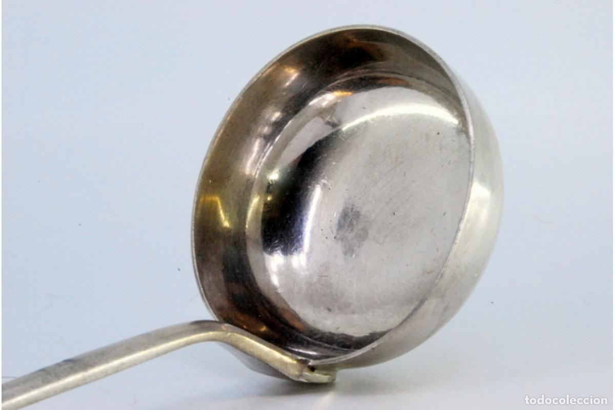 Antig&uuml;edades: Cuchar&oacute;n de sopa de plata - Foto 3
