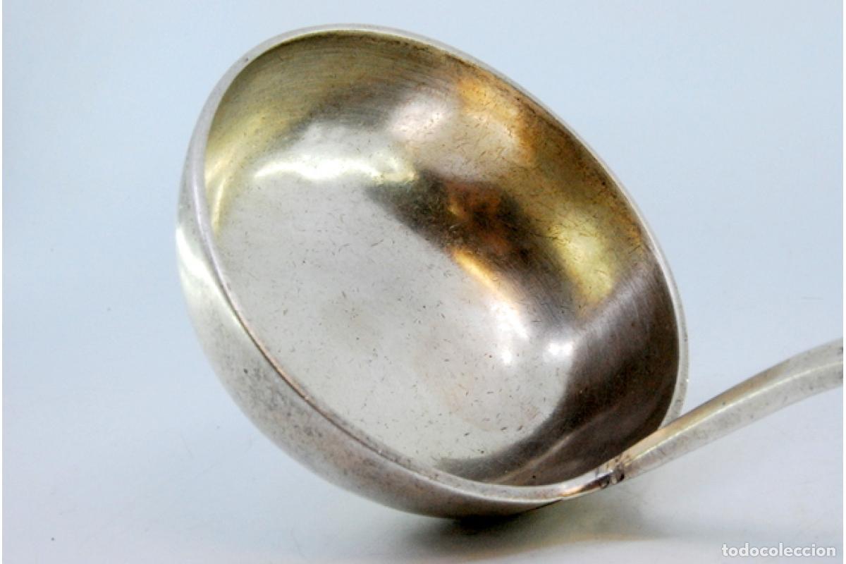 Antig&uuml;edades: Cuchar&oacute;n de sopa de plata - Foto 2