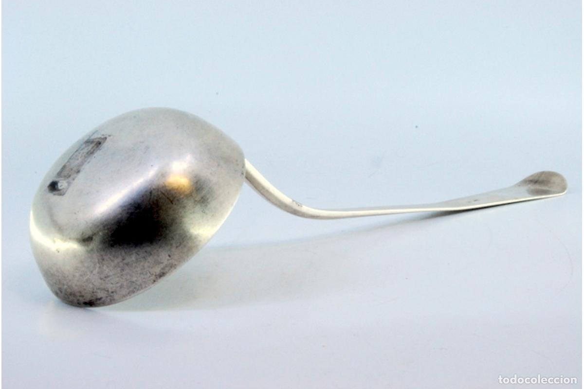 Antig&uuml;edades: Cuchar&oacute;n de sopa de plata - Foto 3