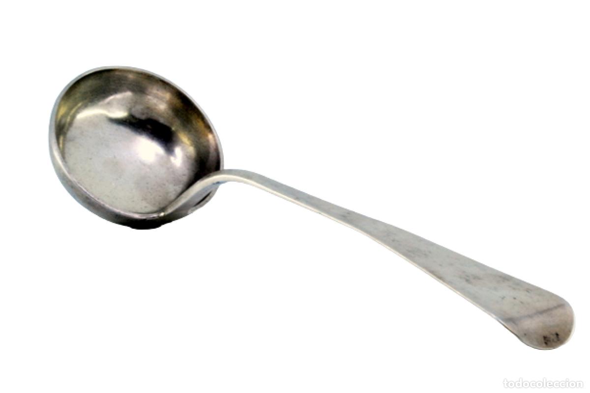 Antig&uuml;edades: Cuchar&oacute;n de sopa de plata - Foto 1