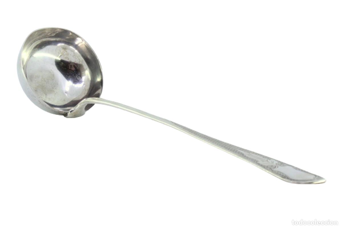 Antig&uuml;edades: Cuchar&oacute;n de sopa de plata - Foto 1