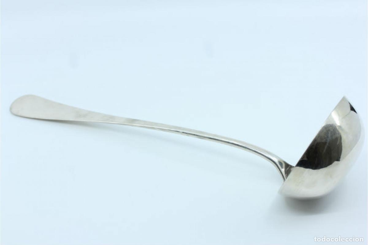 Antig&uuml;edades: Cuchar&oacute;n de sopa de plata - Foto 2