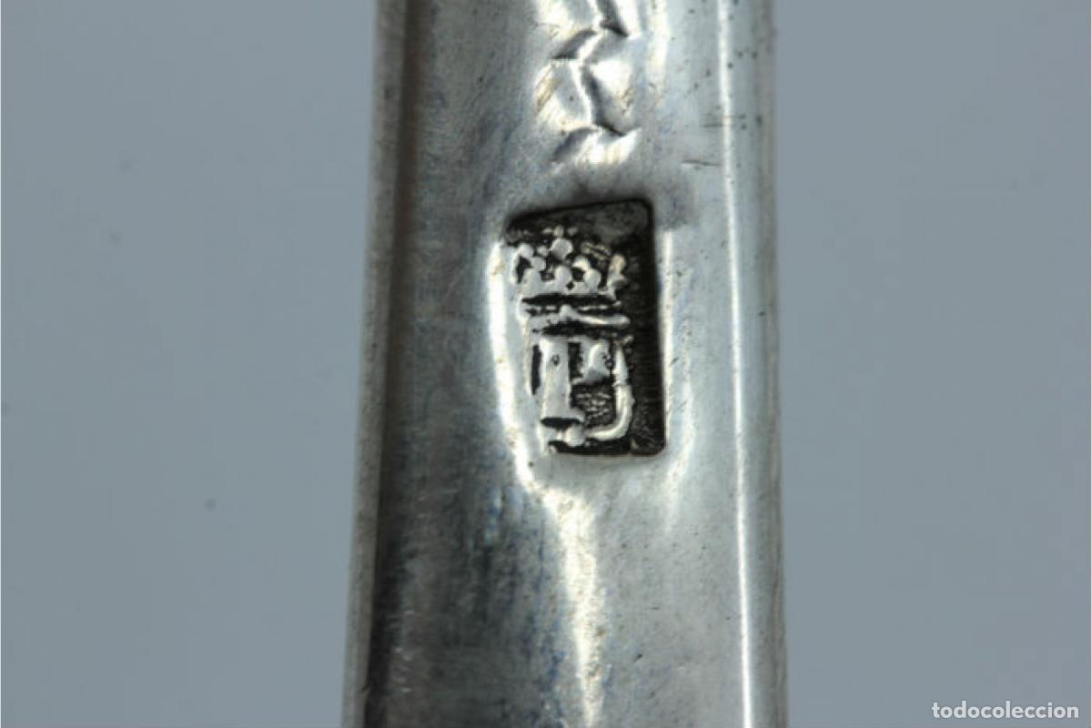Antig&uuml;edades: Cuchar&oacute;n de sopa de plata - Foto 3