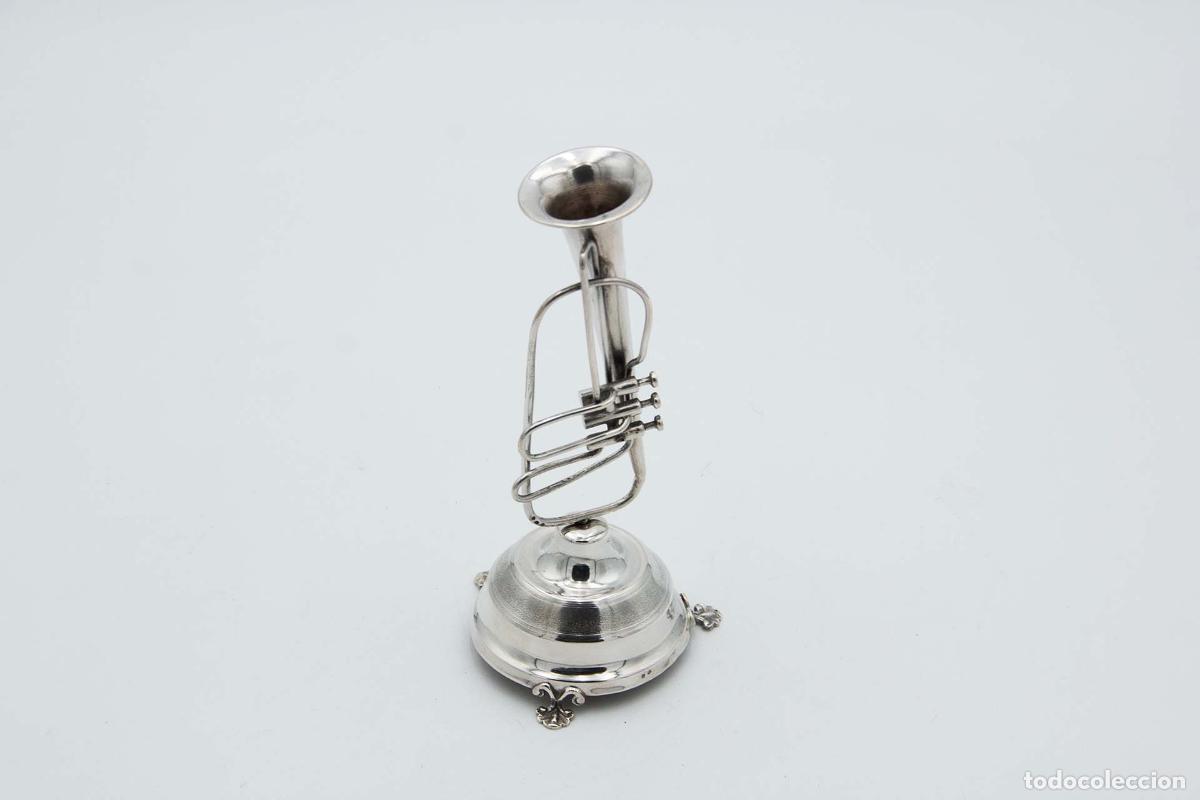 Antiquit&auml;ten: Soporte para palillos de dientes de plata - Trompeta