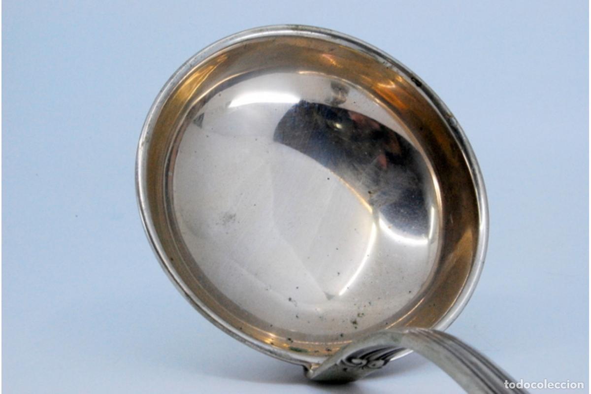 Antig&uuml;edades: Cuchar&oacute;n de sopa de plata - Foto 3