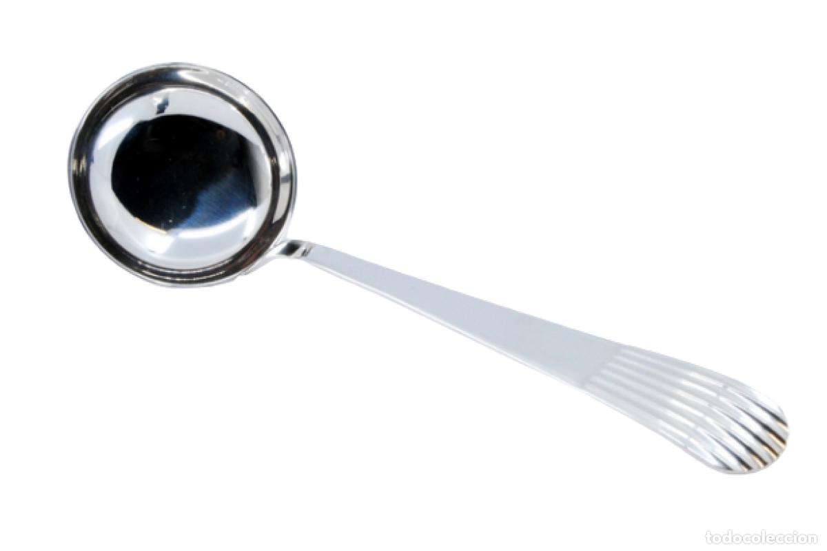 Antiques: Cuchar&oacute;n de sopa de plata
