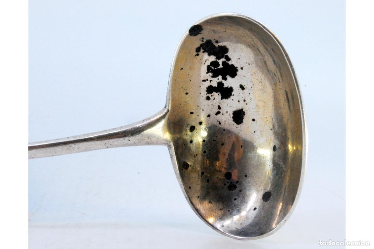 Antig&uuml;edades: Cuchar&oacute;n de sopa de plata - Foto 2