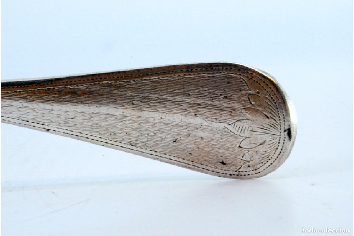 Antig&uuml;edades: Cuchar&oacute;n de sopa de plata - Foto 4