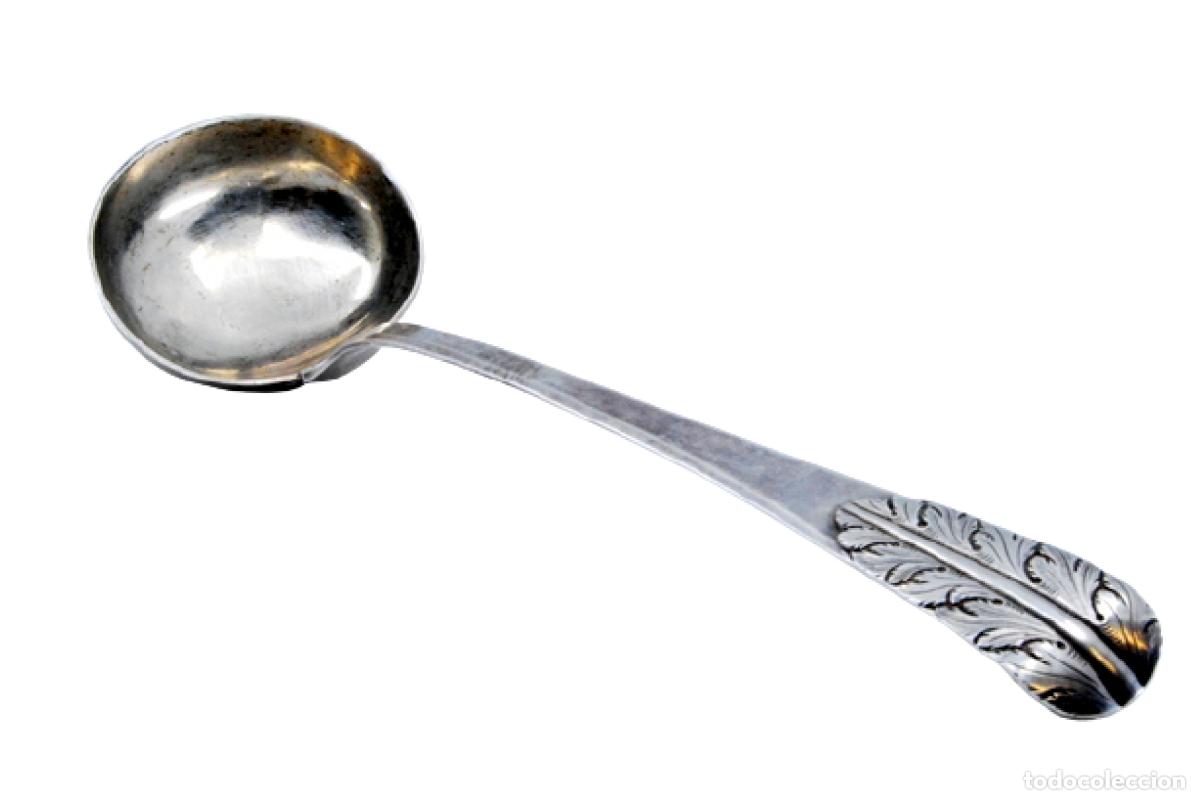 Antig&uuml;edades: Cuchar&oacute;n de sopa de plata - Foto 1