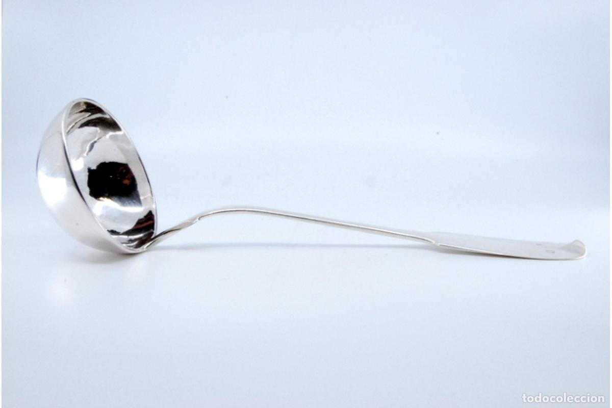 Antig&uuml;edades: Cuchar&oacute;n de sopa de plata - Foto 2