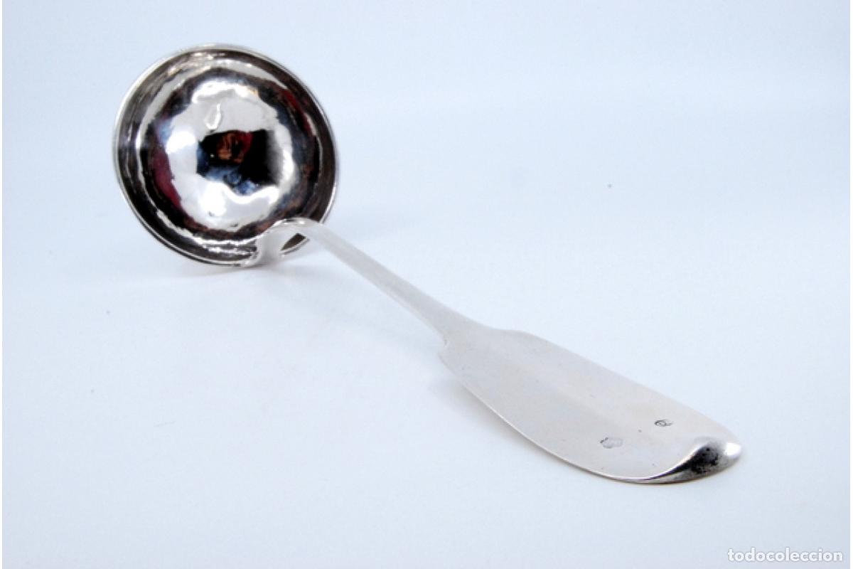 Antig&uuml;edades: Cuchar&oacute;n de sopa de plata - Foto 3