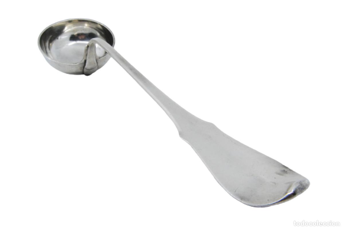 Antig&uuml;edades: Cuchar&oacute;n de sopa de plata - Foto 1