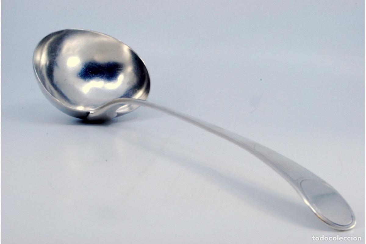 Antig&uuml;edades: Cuchar&oacute;n de sopa de plata - Foto 2