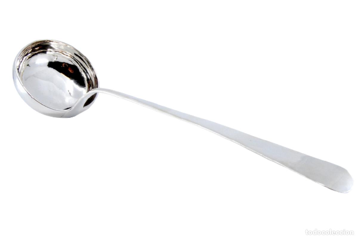 Antig&uuml;edades: Cuchar&oacute;n de sopa de plata - Foto 1