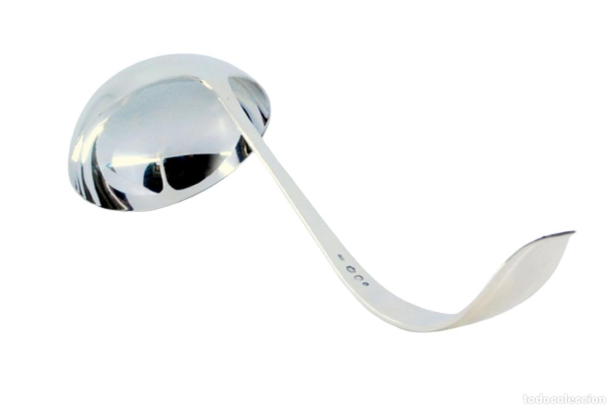 Antiquit&eacute;s: Cuchar&oacute;n de sopa de plata