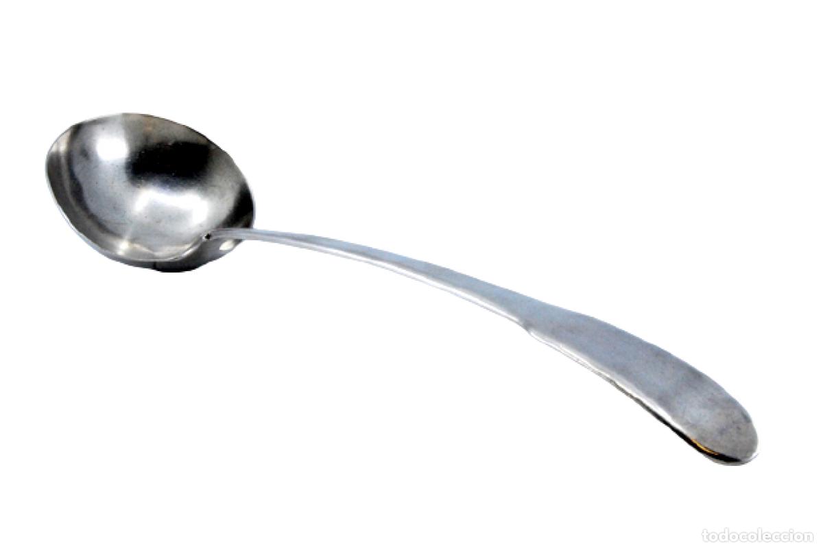 Antiguidades: Cuchar&oacute;n de sopa de plata