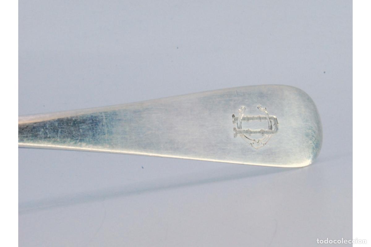 Antig&uuml;edades: Cuchar&oacute;n de sopa de plata - Foto 2
