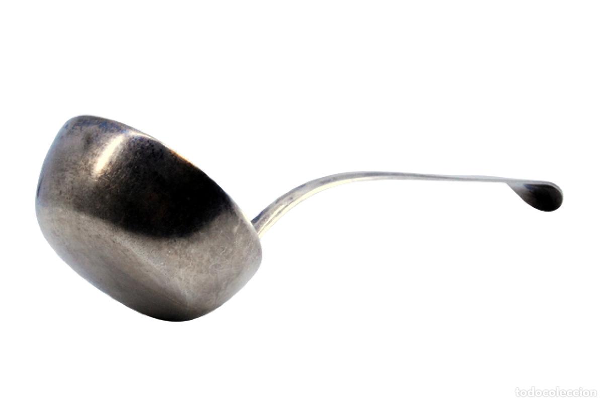 Antiguidades: Cuchar&oacute;n de sopa de plata