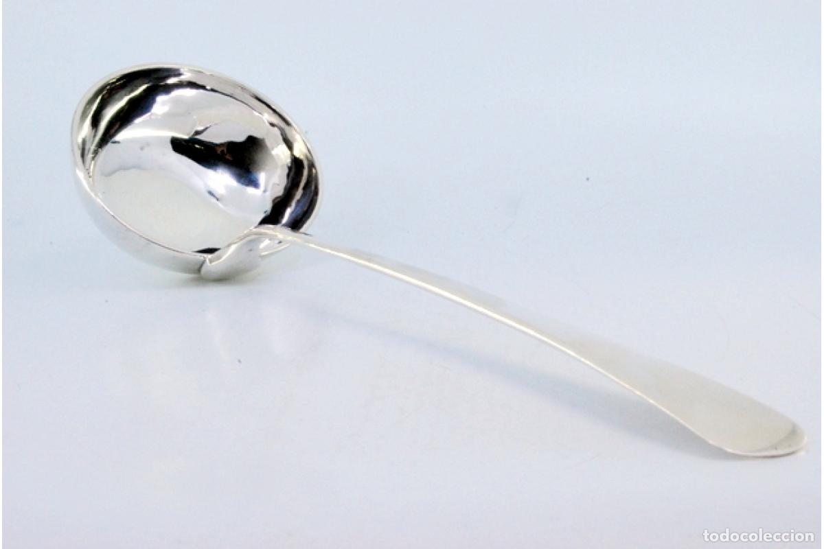 Antig&uuml;edades: Cuchar&oacute;n de sopa de plata - Foto 2