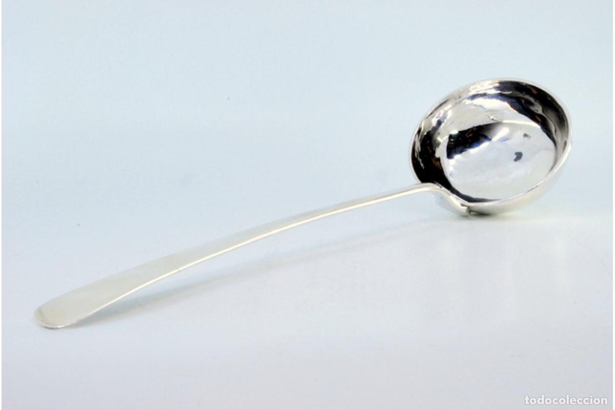 Antig&uuml;edades: Cuchar&oacute;n de sopa de plata - Foto 3