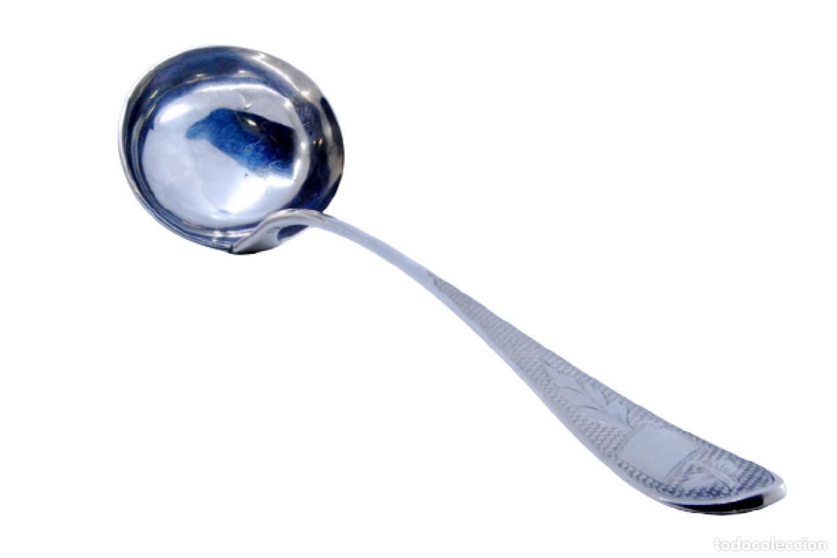 Antig&uuml;edades: Cuchar&oacute;n de sopa de plata