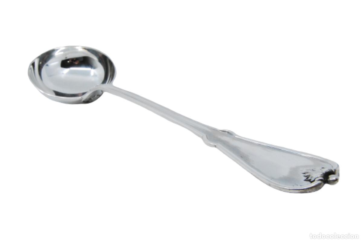 Antiguidades: Cuchar&oacute;n de sopa de plata