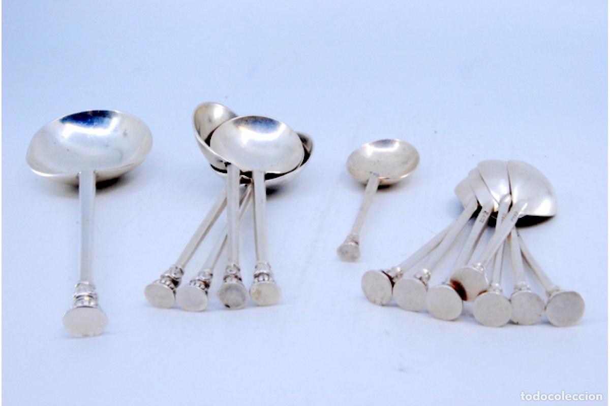 Antig&uuml;edades: Juego de 13 cucharas - Foto 2