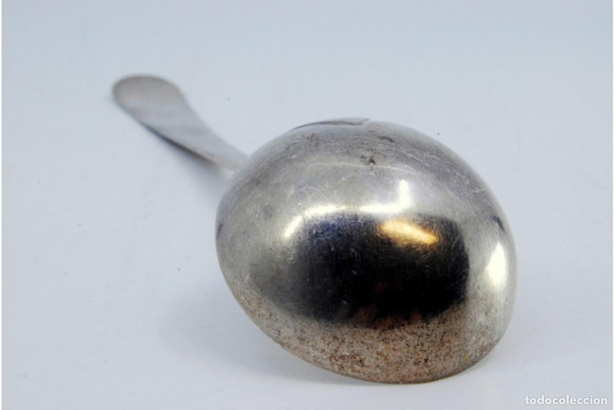 Antig&uuml;edades: cuchara de az&uacute;car de plata - Foto 5