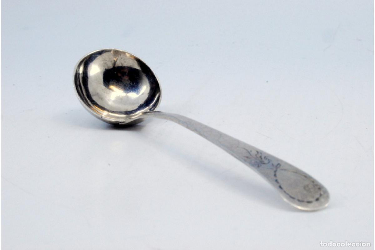 Antig&uuml;edades: cuchara de az&uacute;car de plata - Foto 7
