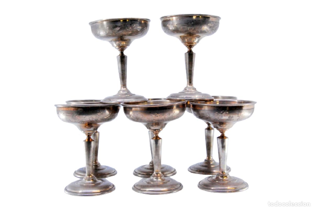 Antiquit&eacute;s: Copas de champ&aacute;n de plata
