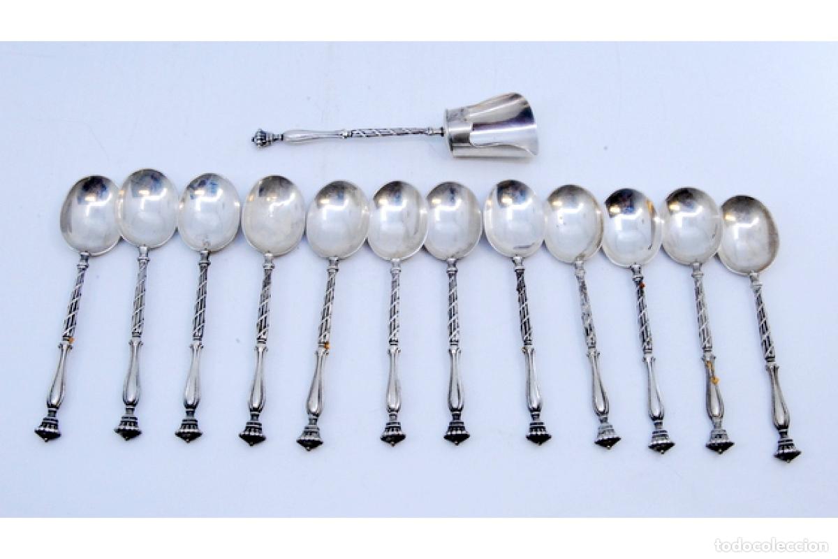 Antig&uuml;edades: Juego de 37 piezas de cuberter&iacute;a de plata. - Foto 6