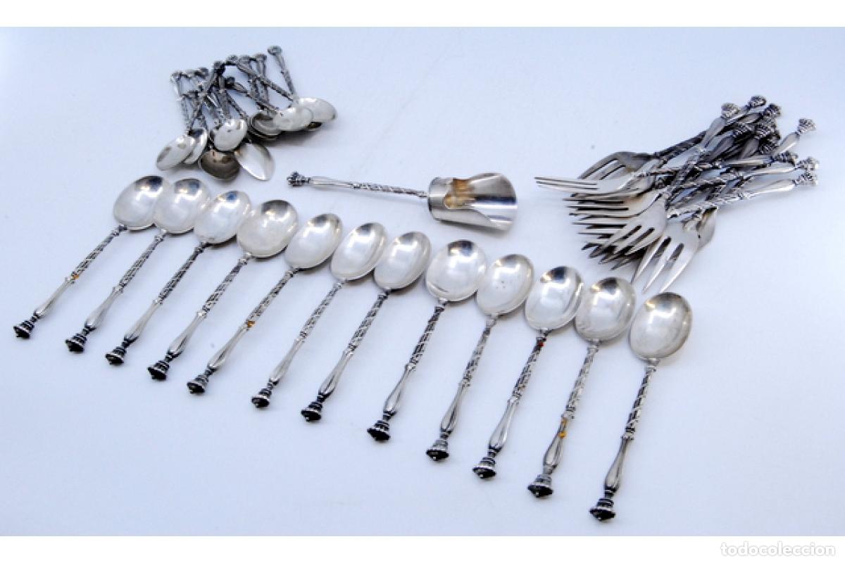 Antig&uuml;edades: Juego de 37 piezas de cuberter&iacute;a de plata. - Foto 8