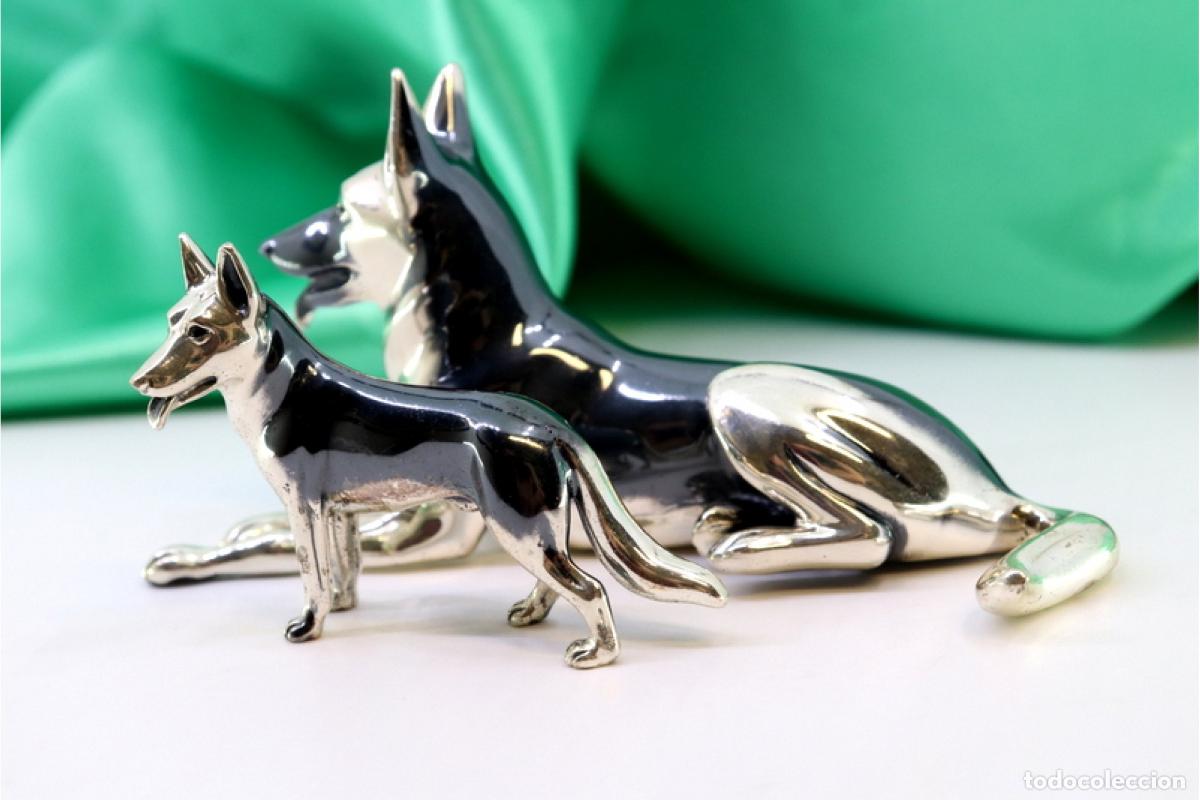 Antig&uuml;edades: Pareja de perros en plata - Foto 3