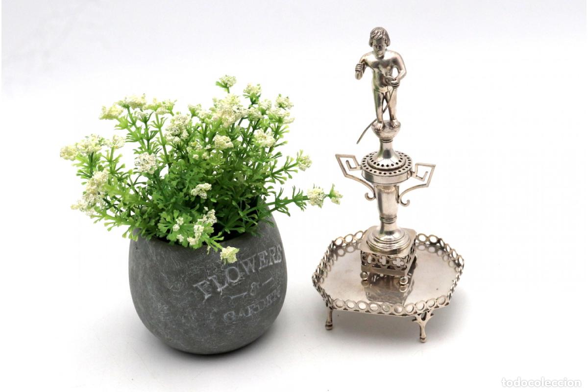Antiques: Soporte de plata para palillos de dientes - Ni&ntilde;o con un bast&oacute;n