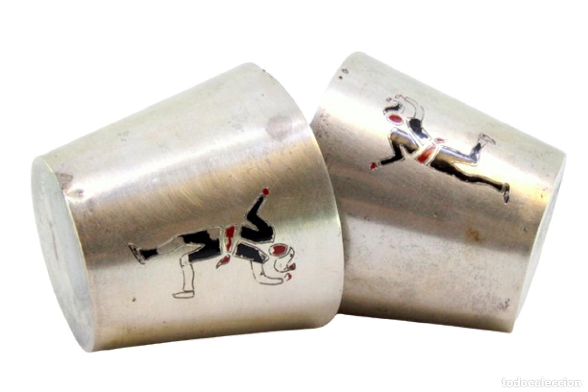 Antiquit&eacute;s: Juego de copas de plata