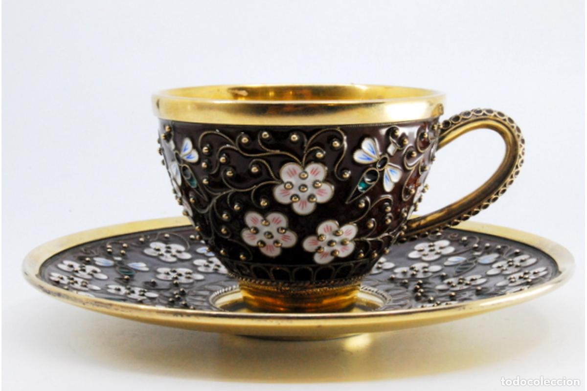 Antig&uuml;edades: Taza y platillo, de plata. - Foto 10