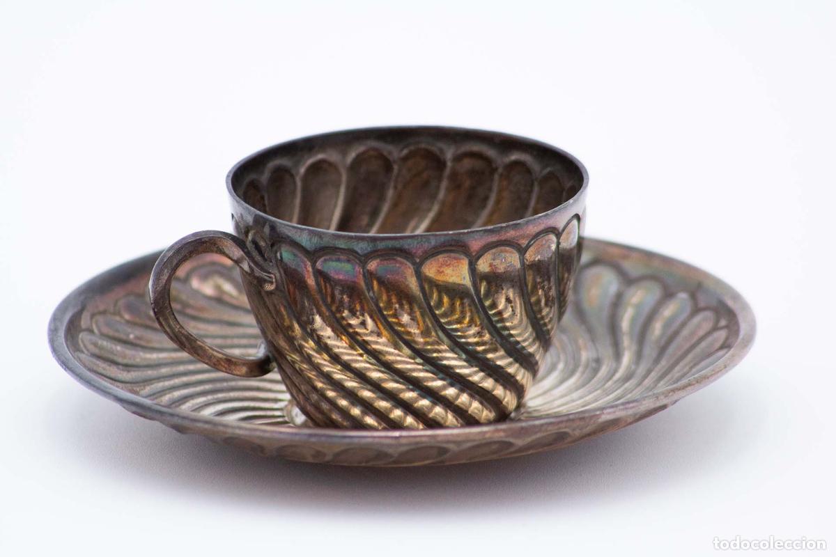 Antig&uuml;edades: Taza y platillo de caf&eacute;, de plata. - Foto 2